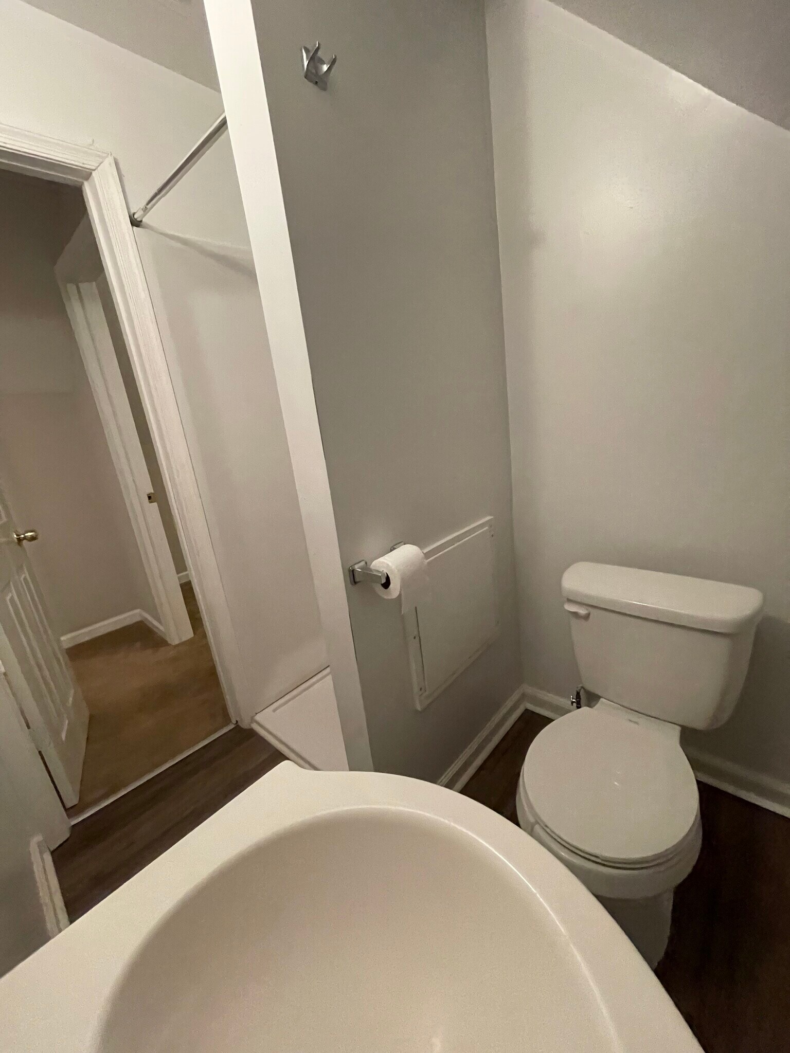 2nd bathroom (upstairs ) - 9224 Robin Rd