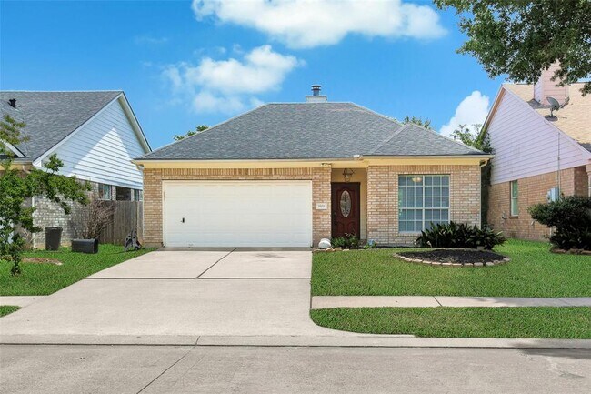 Primary Photo - 2922 Green Valley Trail Dr