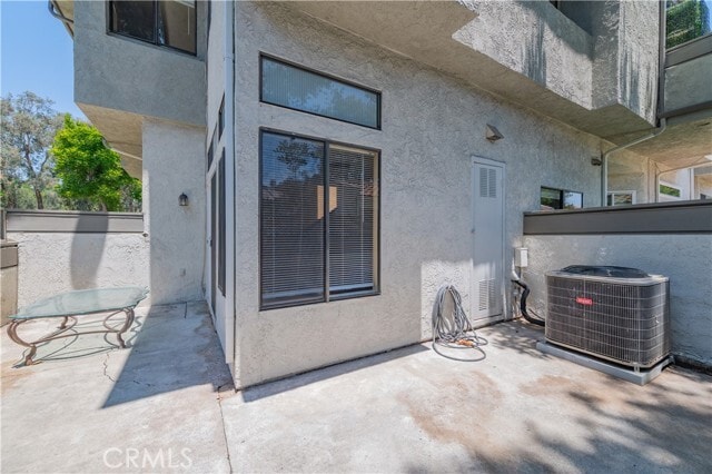 Building Photo - 45 Willowcrest Ln