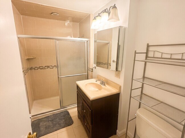 Building Photo - 175 Coleman St