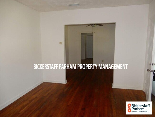 Building Photo - At Last, This Is What You’ve Been Searching For!!