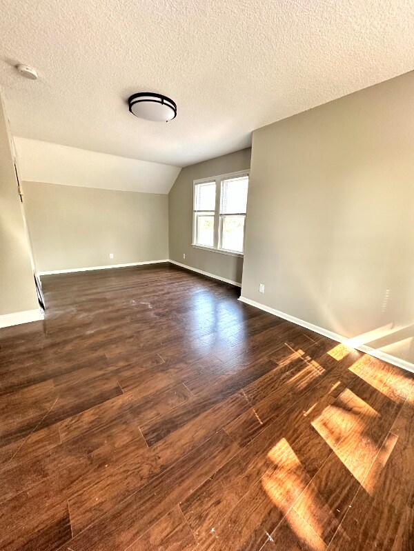 Building Photo - 2804 E 44th St