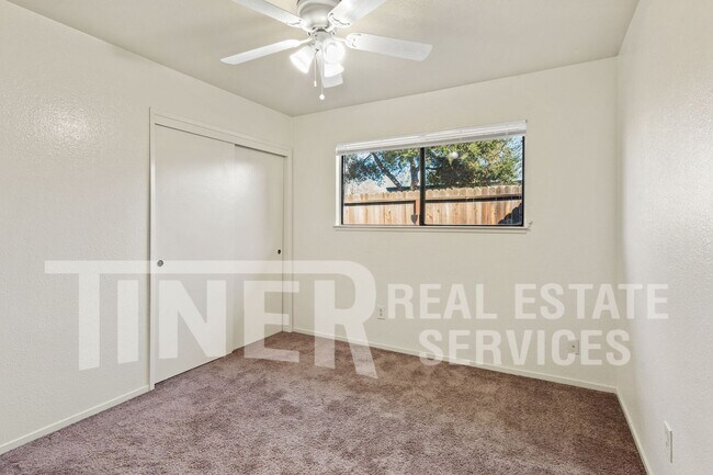 Building Photo - 9282 Corinthian Cir