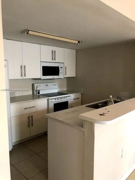 Building Photo - 6840 SW 45th Ln