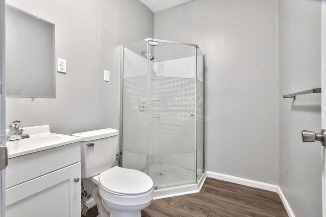 Building Photo - 119 N 34th St