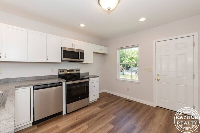 Building Photo - 201 Smith Dr