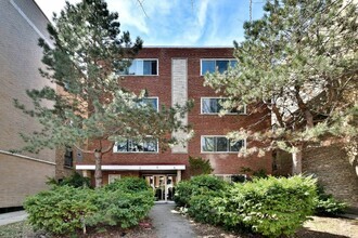 Building Photo - 830 Judson Ave