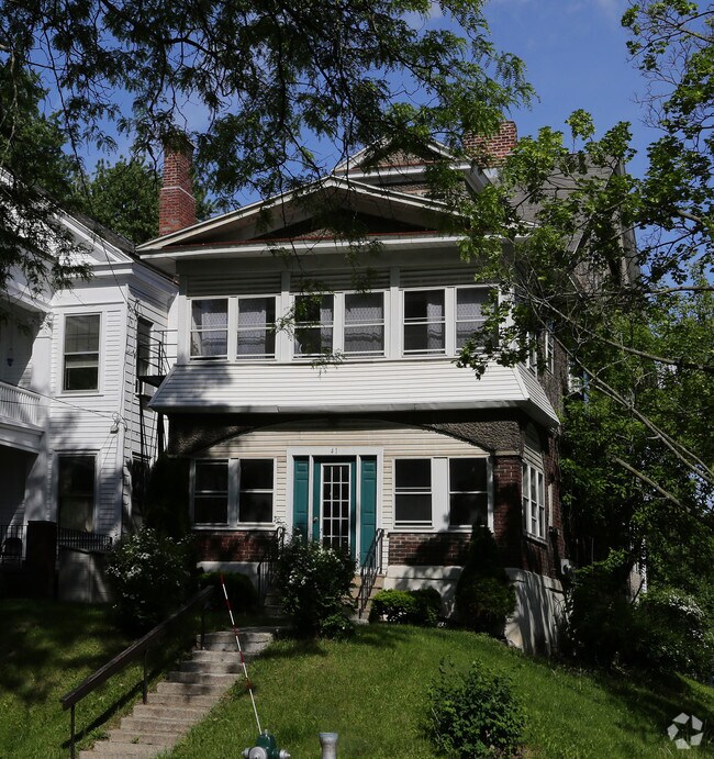 Primary Photo - 41 S Main Ave