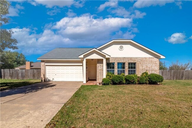 Building Photo - 105 Bluejay Cove