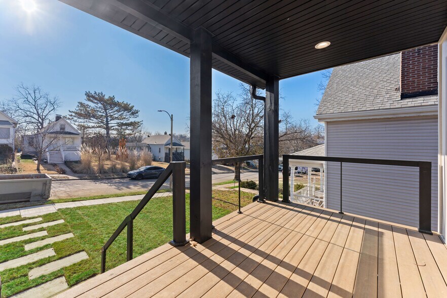 Building Photo - 6515 Nashville Ave