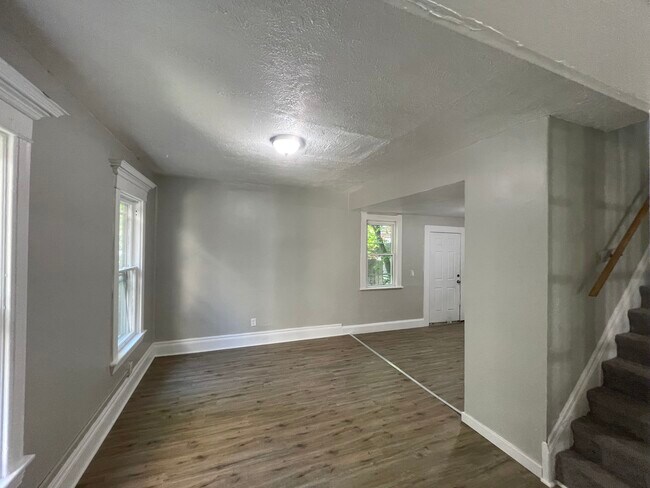 Building Photo - 29 Garfield Pl