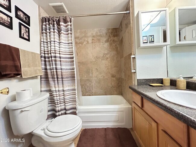 Building Photo - 14203 N 19th Ave