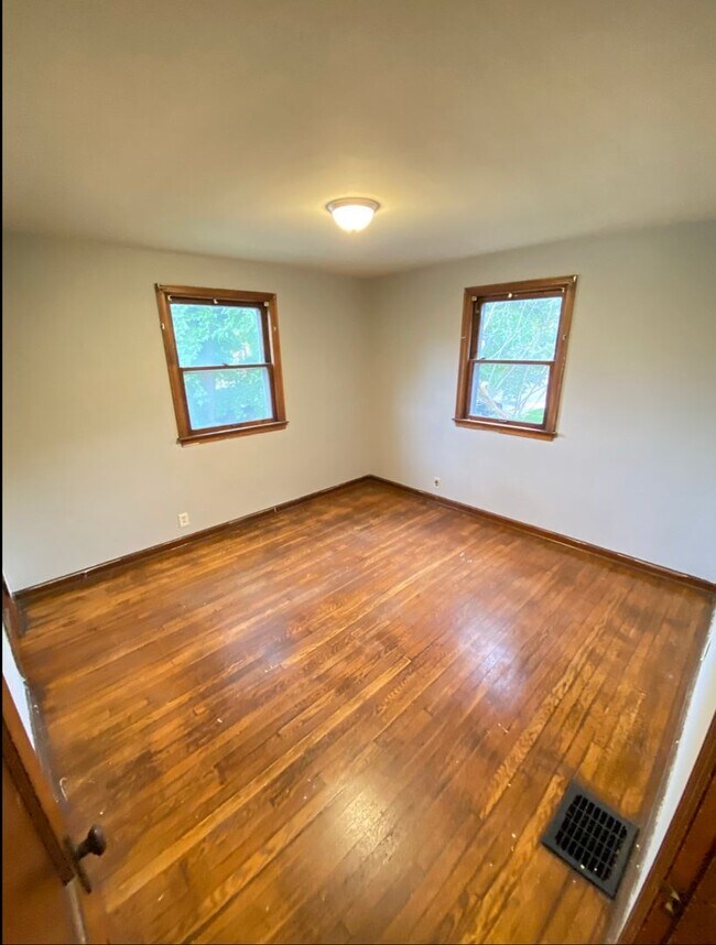 Building Photo - 2547-2549 Neil Avenue