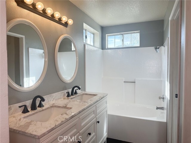 Building Photo - 2458 Highland Pines Rd