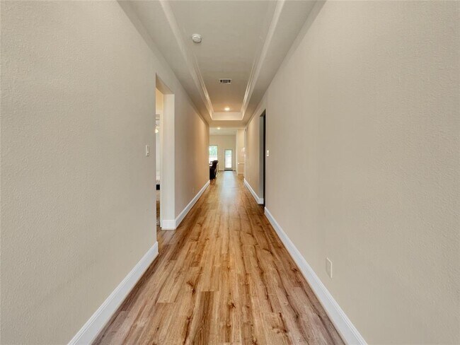 Building Photo - 21817 Enchanted Rock Dr N