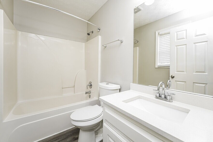 Building Photo - 45 Weldon Pl