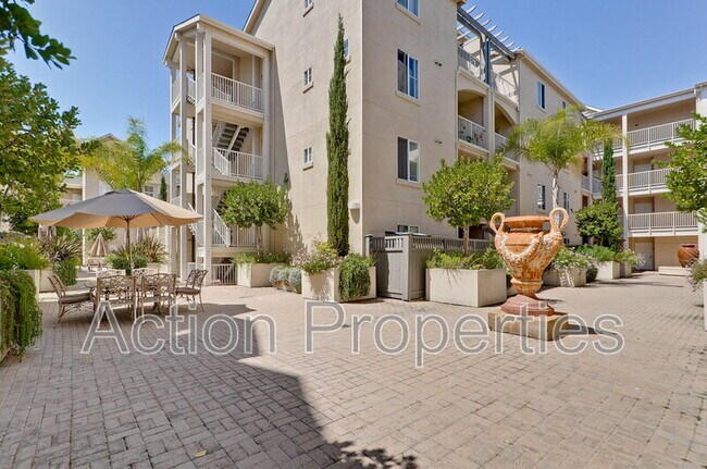 Building Photo - 2255 Showers Dr