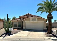 Building Photo - Immaculate home in the Islands