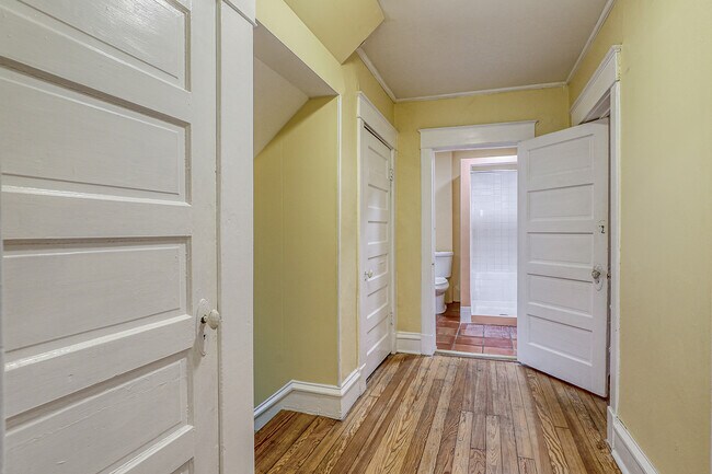 2nd floor hallway - 4333 Charlotte St