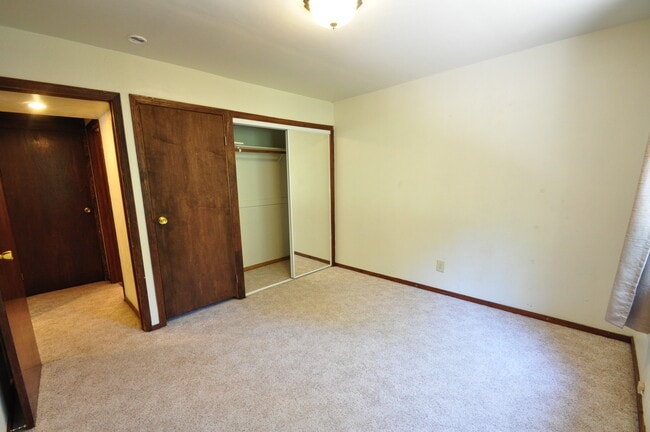 Building Photo - 23660 Ontario Dr