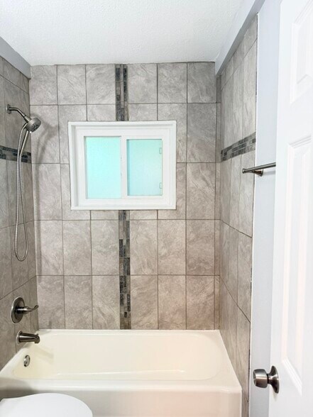 Building Photo - 3415 Gilmer Ct
