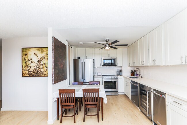 Building Photo - 55 S Kukui St