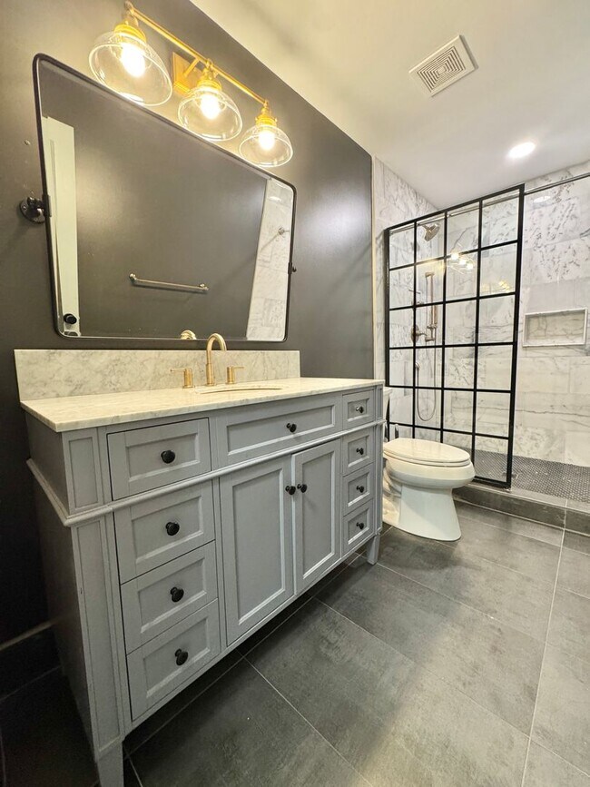 Building Photo - Fully Renovated 3 Bedroom Home for Rent in Franklin, TN Near Downtown Franklin & The Factory
