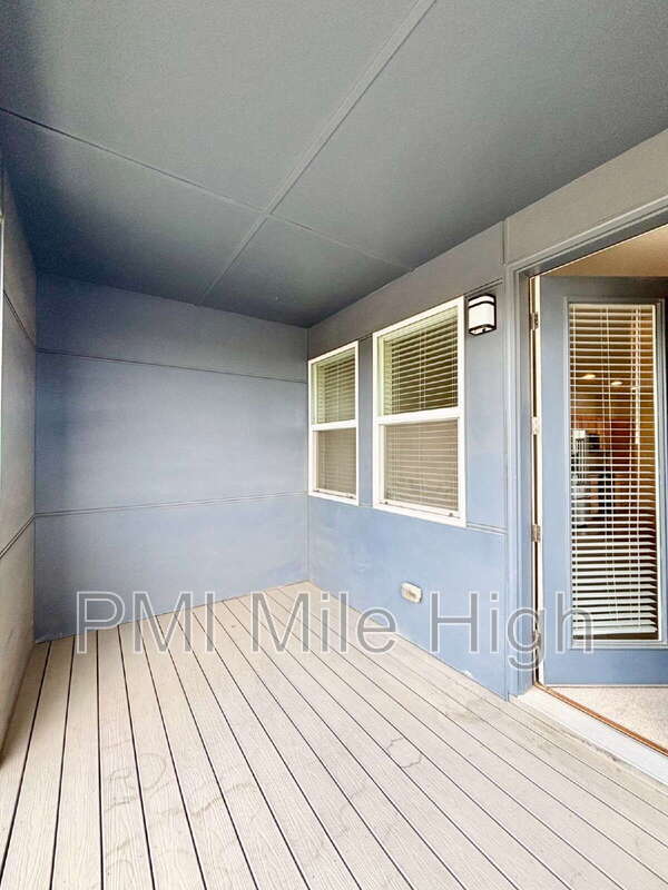 Building Photo - 11220 Uptown Ave