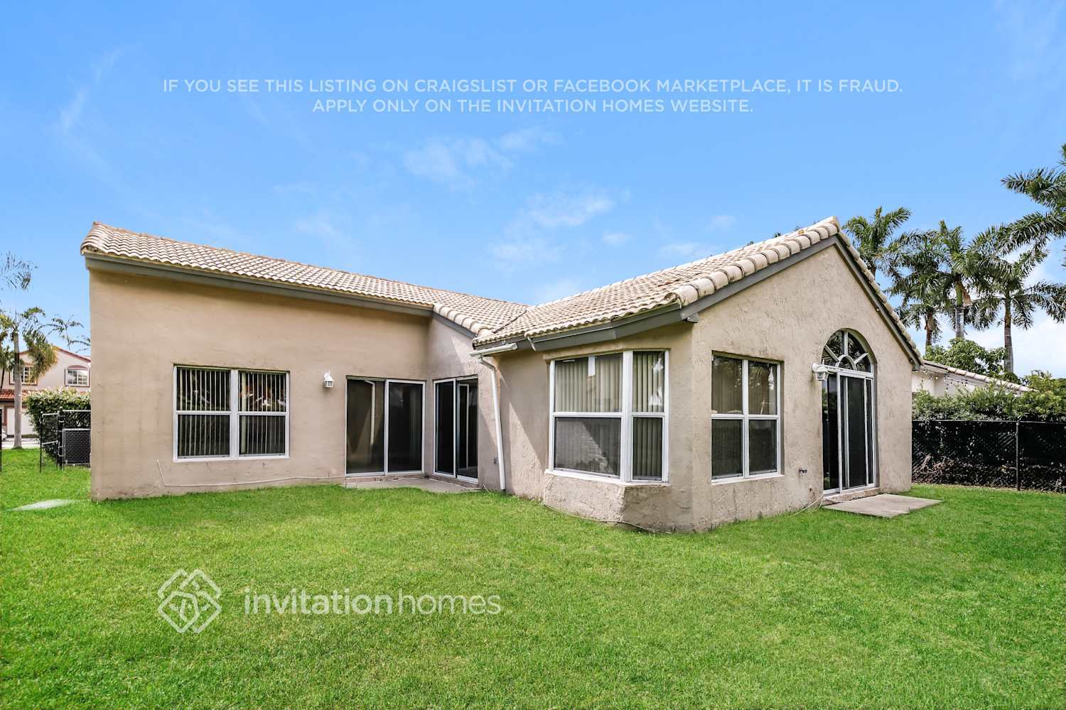 Building Photo - 211 NW 187th Ave