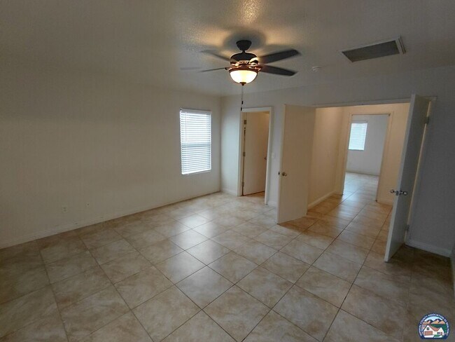 Building Photo - 195 Vallecito Ct