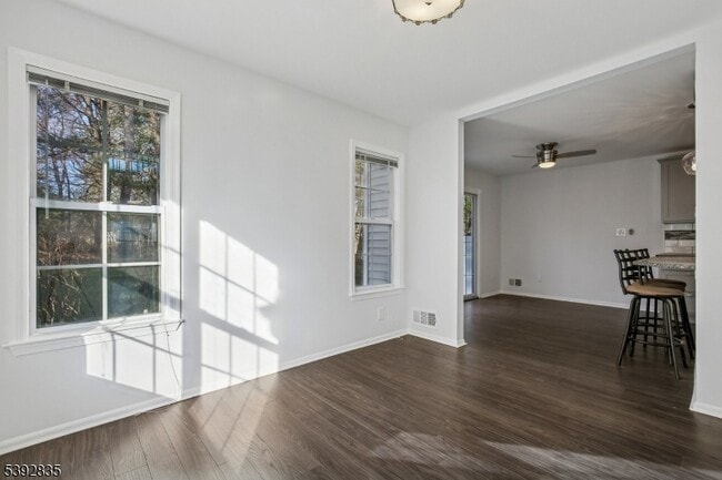 Building Photo - 13 Winding Brook Rd