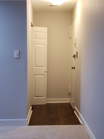 Building Photo - 9907 Blundon Dr