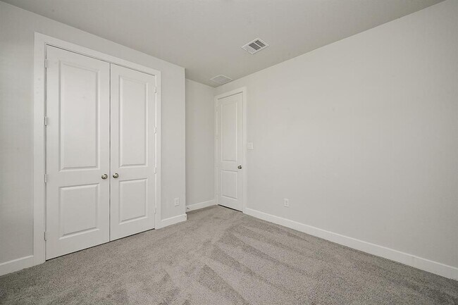 Building Photo - 9222 Dearborn Knoll Dr