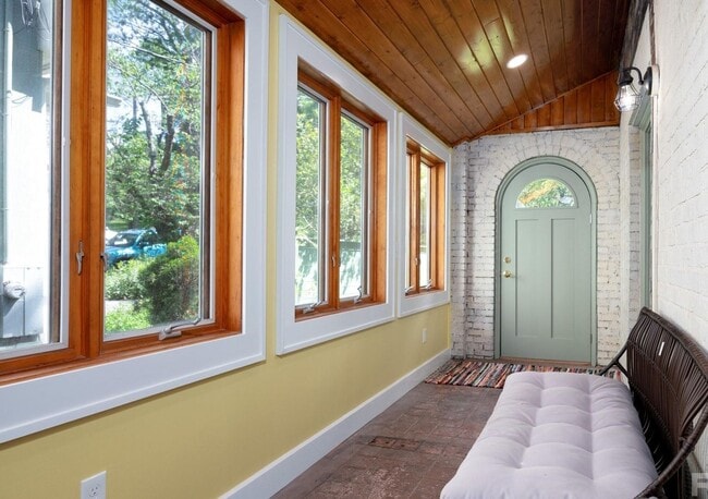 Building Photo - Asheville - Historic Charm Meets Modern Living!