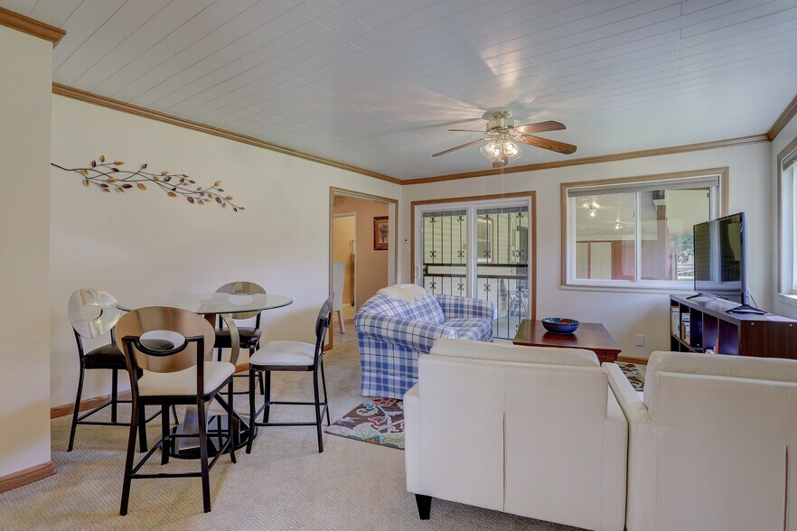 Building Photo - 10120 W 23rd Ave