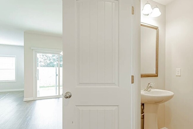 Building Photo - 113 Sweet Almond Ct