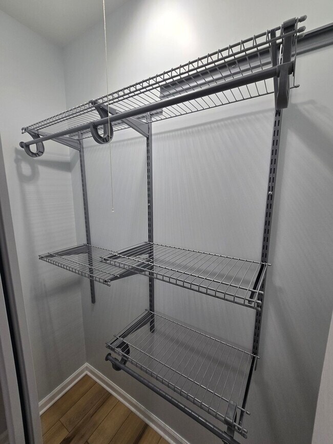 Building Photo - 4508 Elm Ave