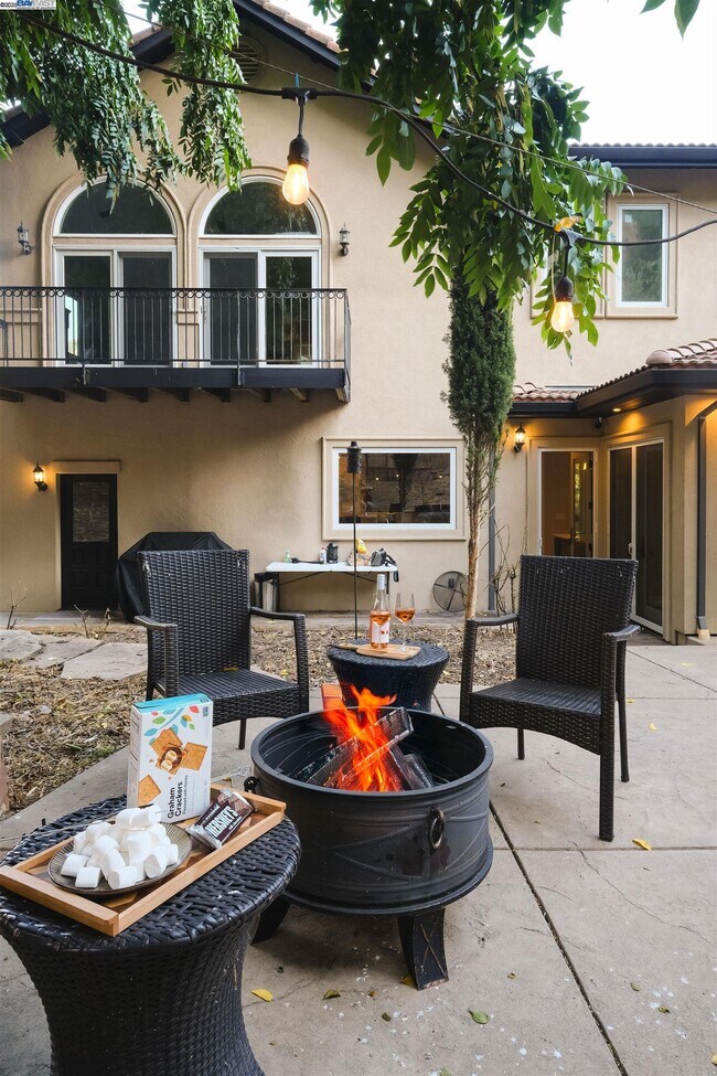 Building Photo - 5700 Alhambra Valley Rd