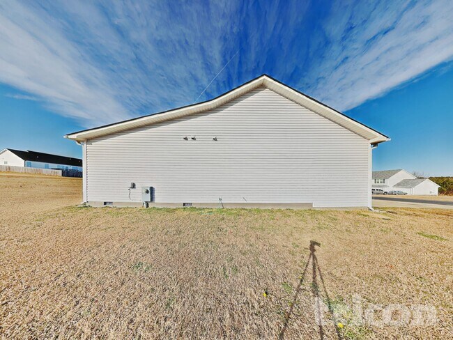 Building Photo - 113 Cornfield Ln