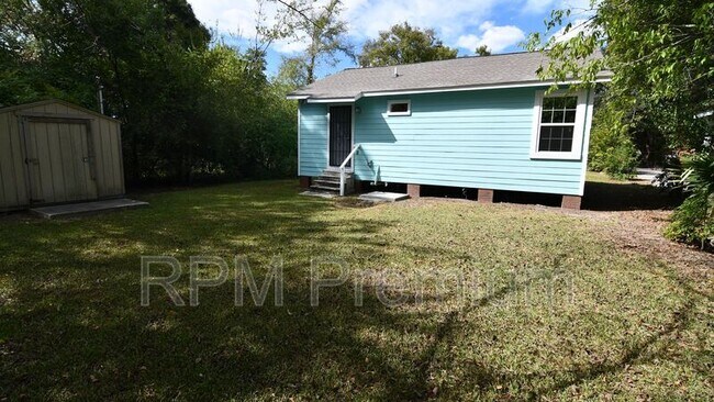 Building Photo - 4706 Mohican St