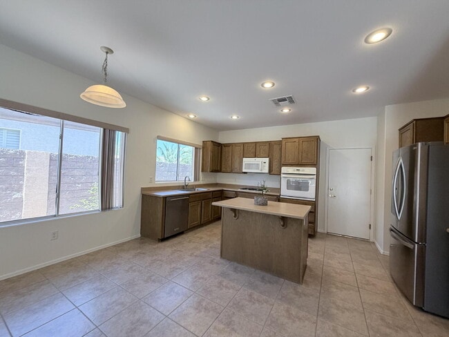 Building Photo - Sun City Anthem Single-Story with Private Pool, Spa & Courtyard