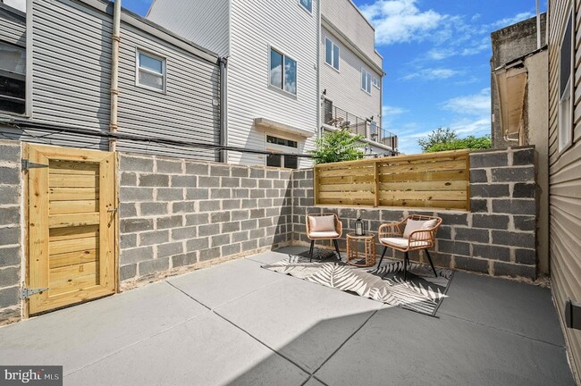 Building Photo - 1317 S 19th St