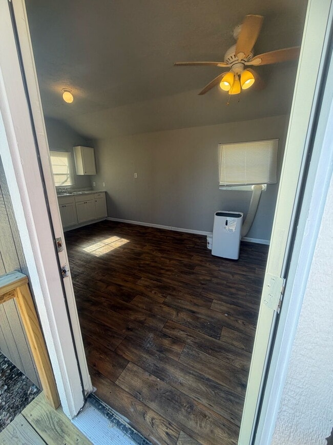 Building Photo - 1060 W I-20 Access Rd