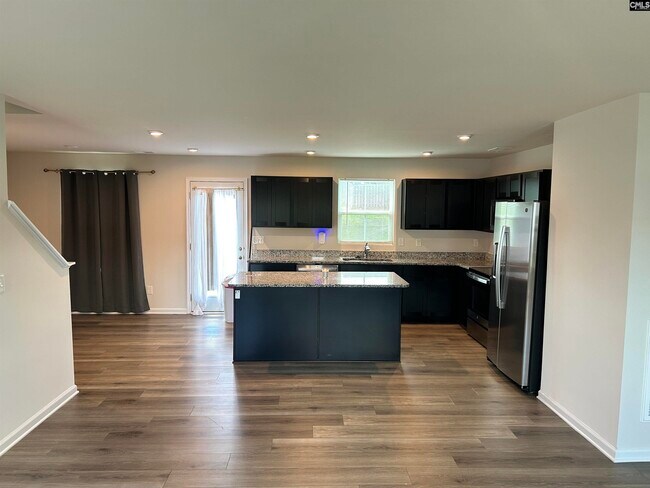 Building Photo - 3032 Blue Brook Ln