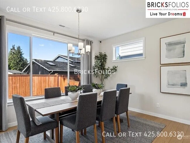 Building Photo - 3836 McCormick Vlg Dr