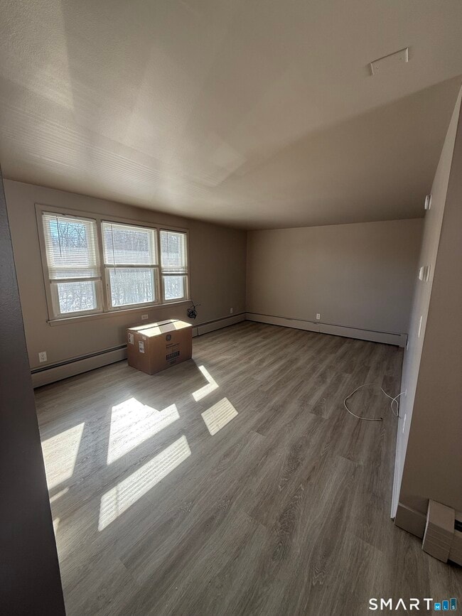 Building Photo - 30 Bungay Rd