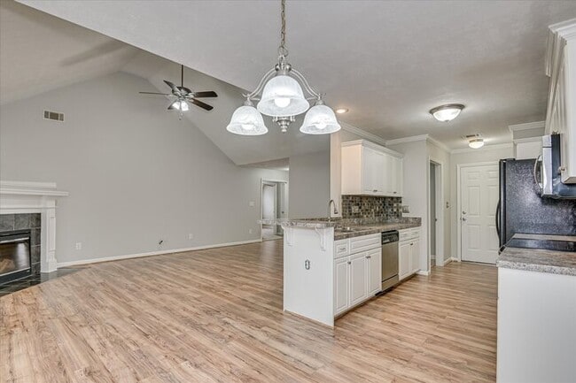 Building Photo - Columbia County ranch homes