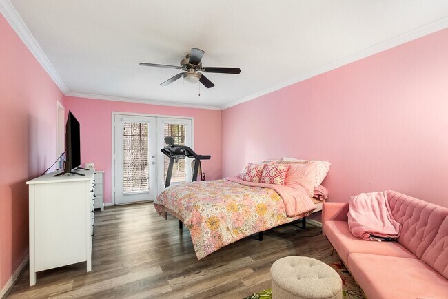 Building Photo - 2214 Deer Valley Dr