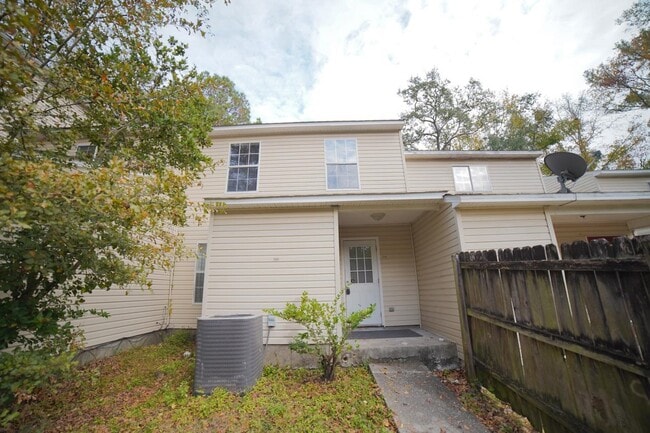 Building Photo - 1264 Ocala Rd