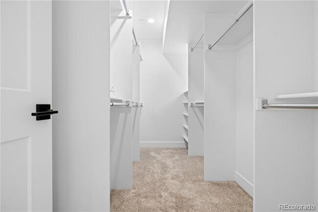 Building Photo - First Month on Us!  Gorgeous Contemporary ...